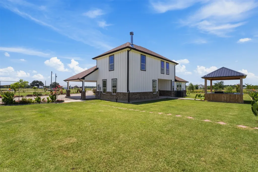 233 Private Road 7786 Wills Point TX 75169