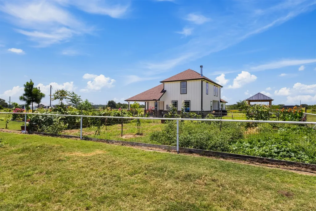 233 Private Road 7786 Wills Point TX 75169