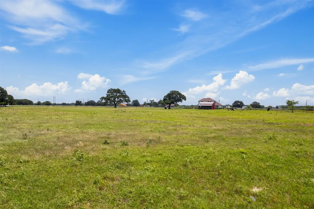 233 Private Road 7786 Wills Point TX 75169