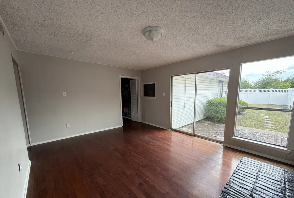 7791 Los Gatos Drive Dallas TX 75232