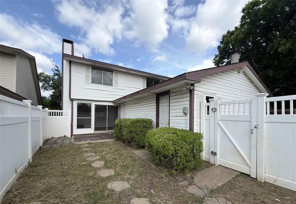 7791 Los Gatos Drive Dallas TX 75232