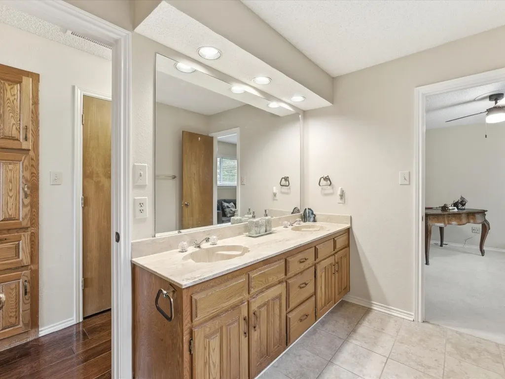 3701 Waycross Court Arlington TX 76016