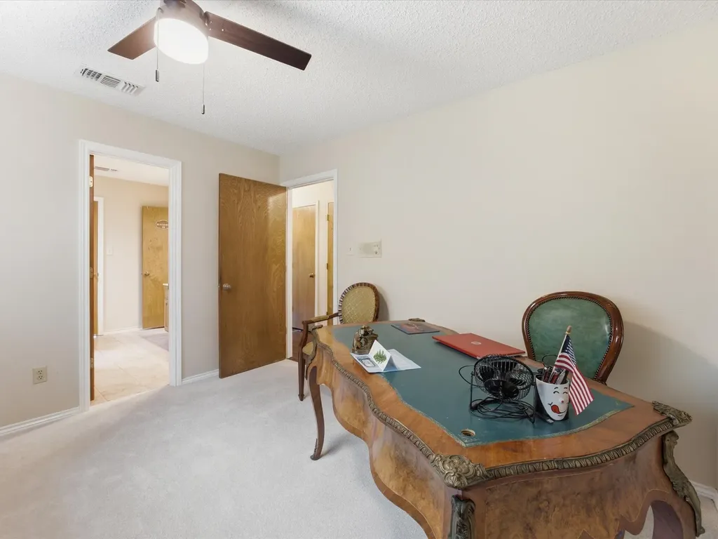 3701 Waycross Court Arlington TX 76016