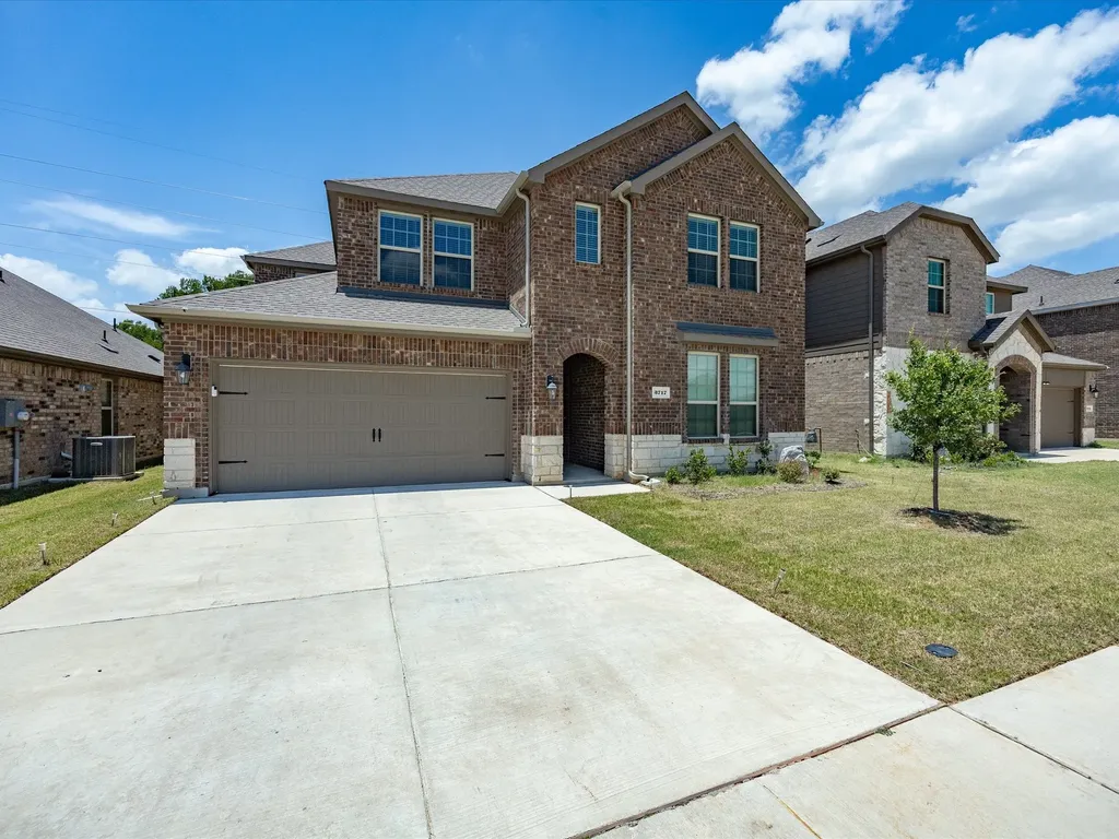 3717 Tracewood Bend Aubrey TX 76227