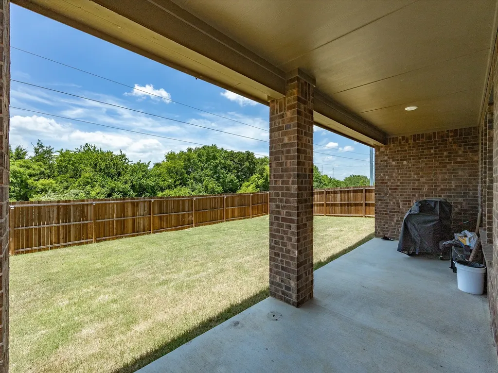 3717 Tracewood Bend Aubrey TX 76227