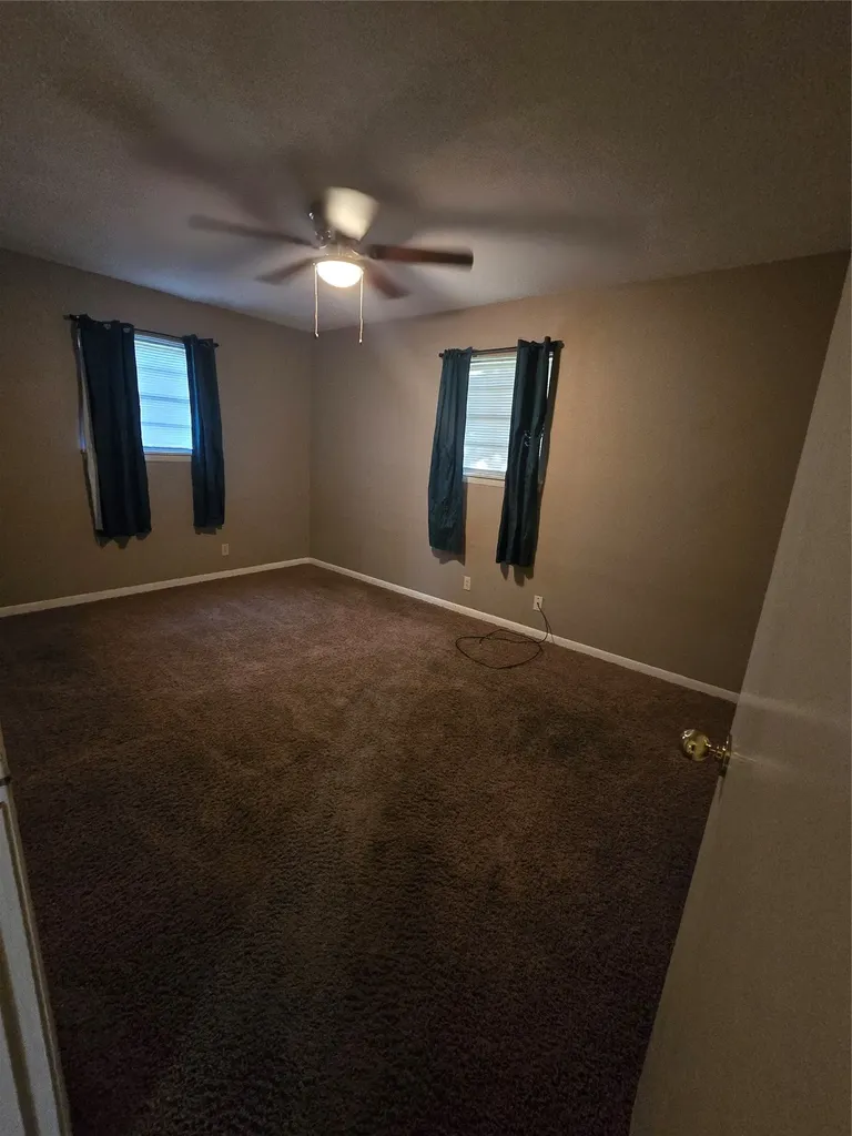 2970 41st Street SE Paris TX 75462