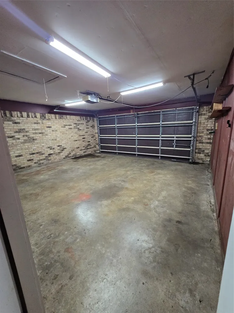 2970 41st Street SE Paris TX 75462