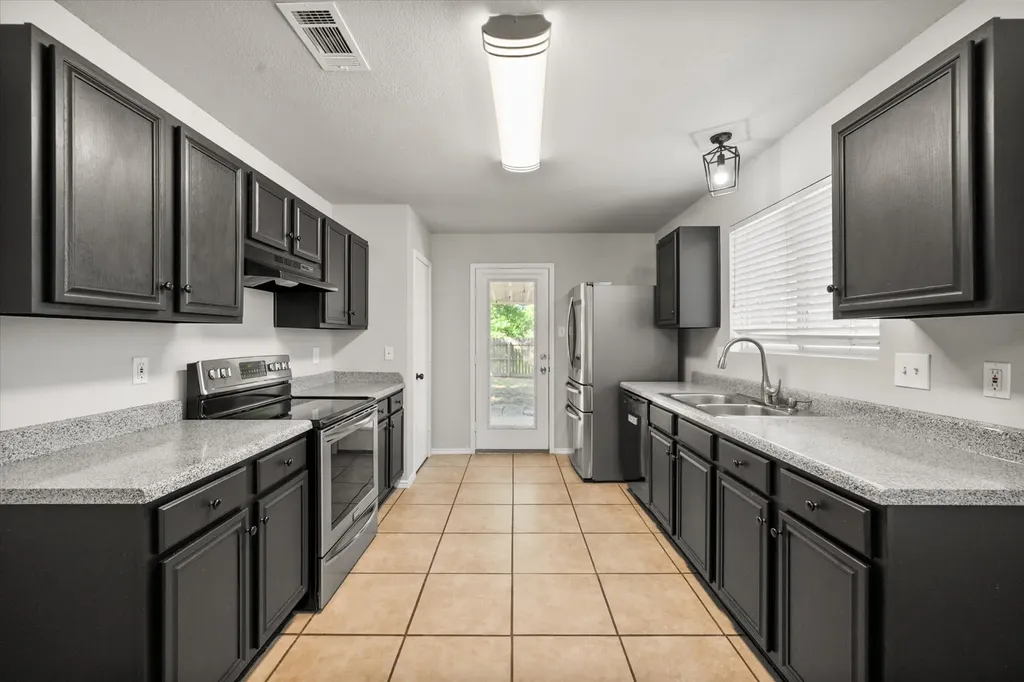 4548 Via James Jacob Dallas TX 75211
