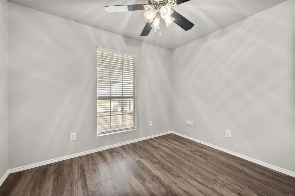 4548 Via James Jacob Dallas TX 75211
