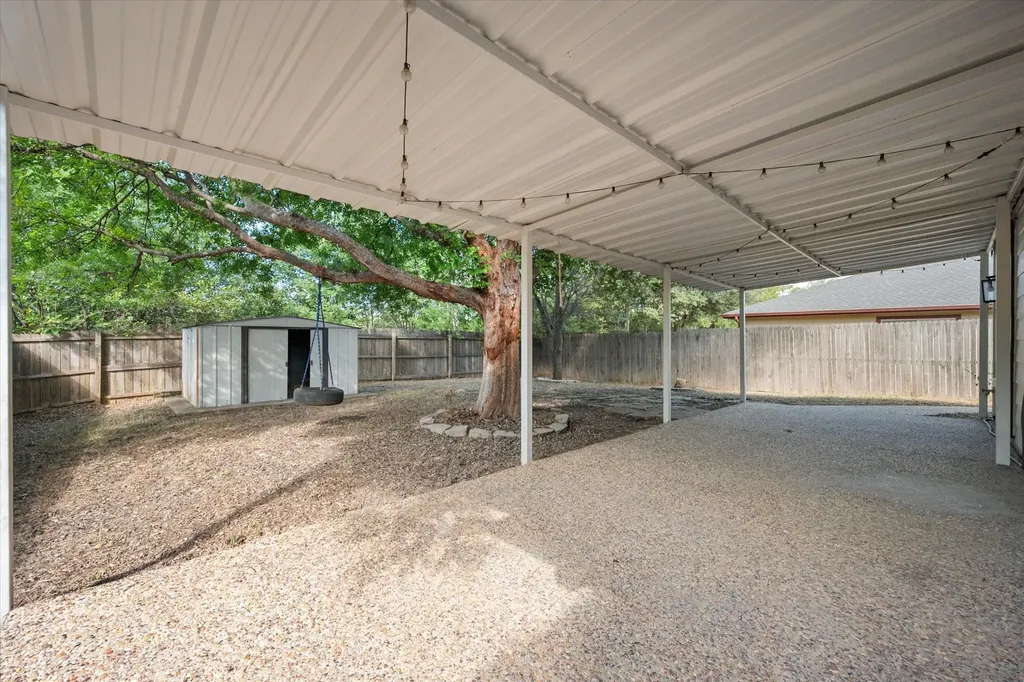 4548 Via James Jacob Dallas TX 75211