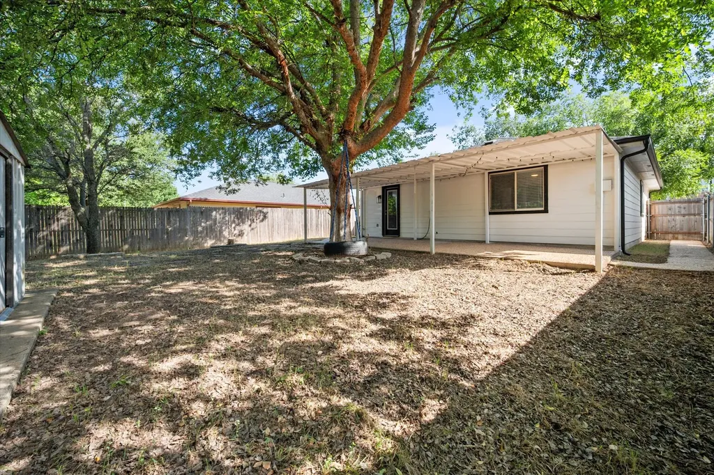 4548 Via James Jacob Dallas TX 75211