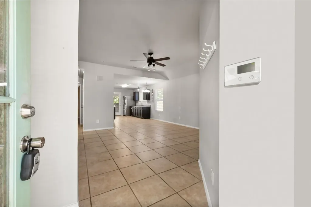 4548 Via James Jacob Dallas TX 75211
