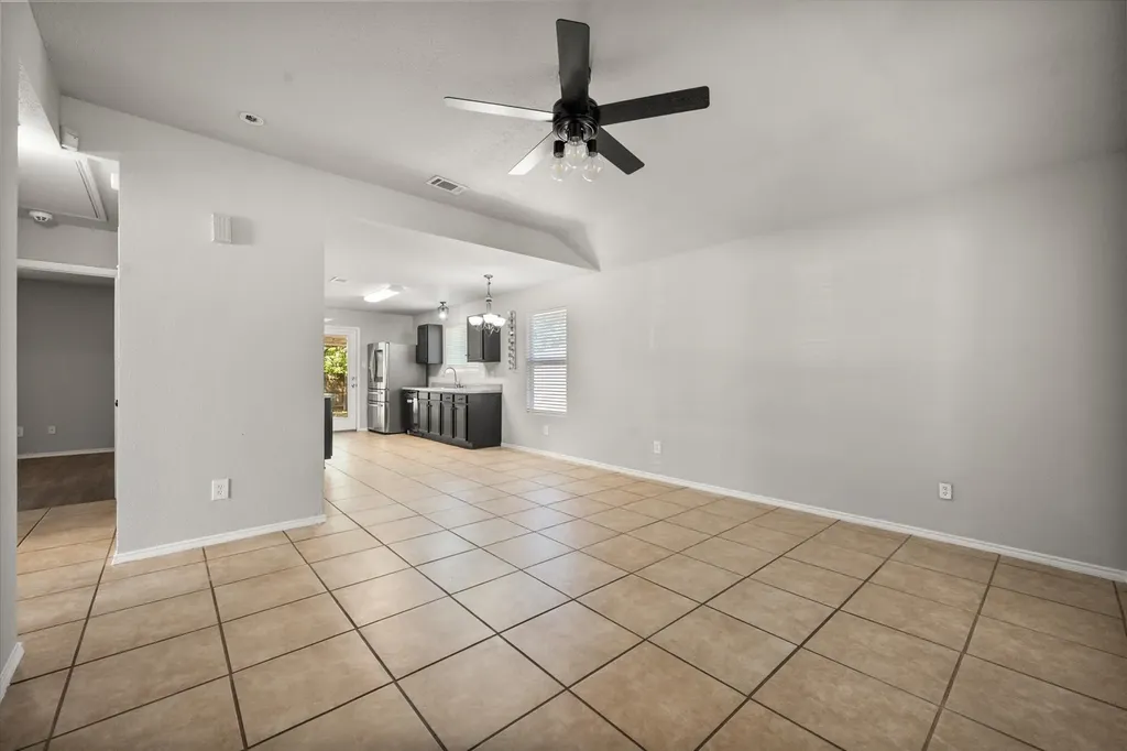4548 Via James Jacob Dallas TX 75211