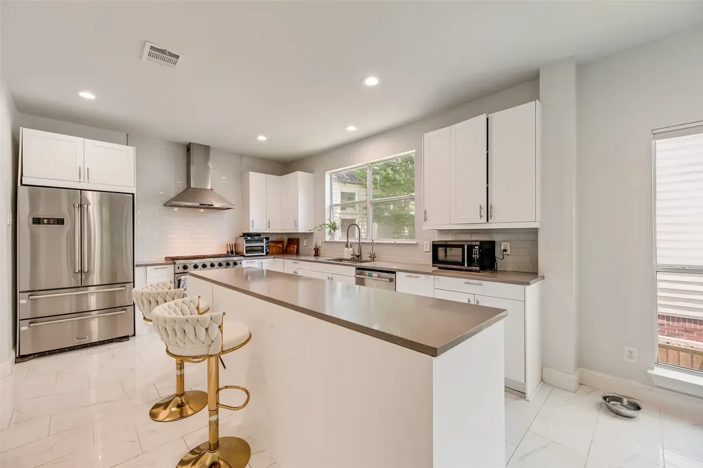 4926 Homer Street Dallas TX 75206