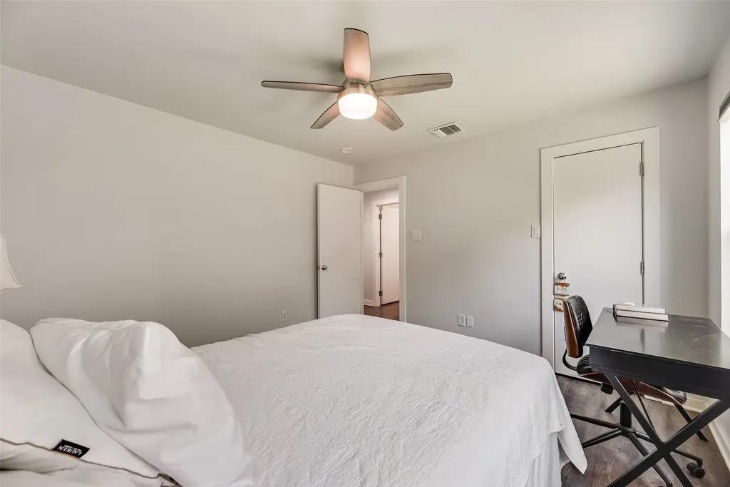 4926 Homer Street Dallas TX 75206