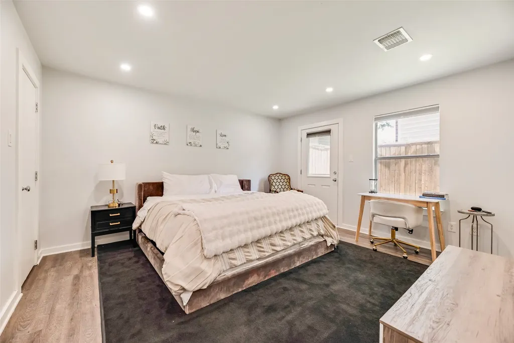 4926 Homer Street Dallas TX 75206