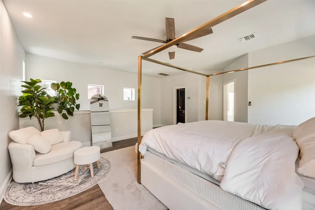 4926 Homer Street Dallas TX 75206