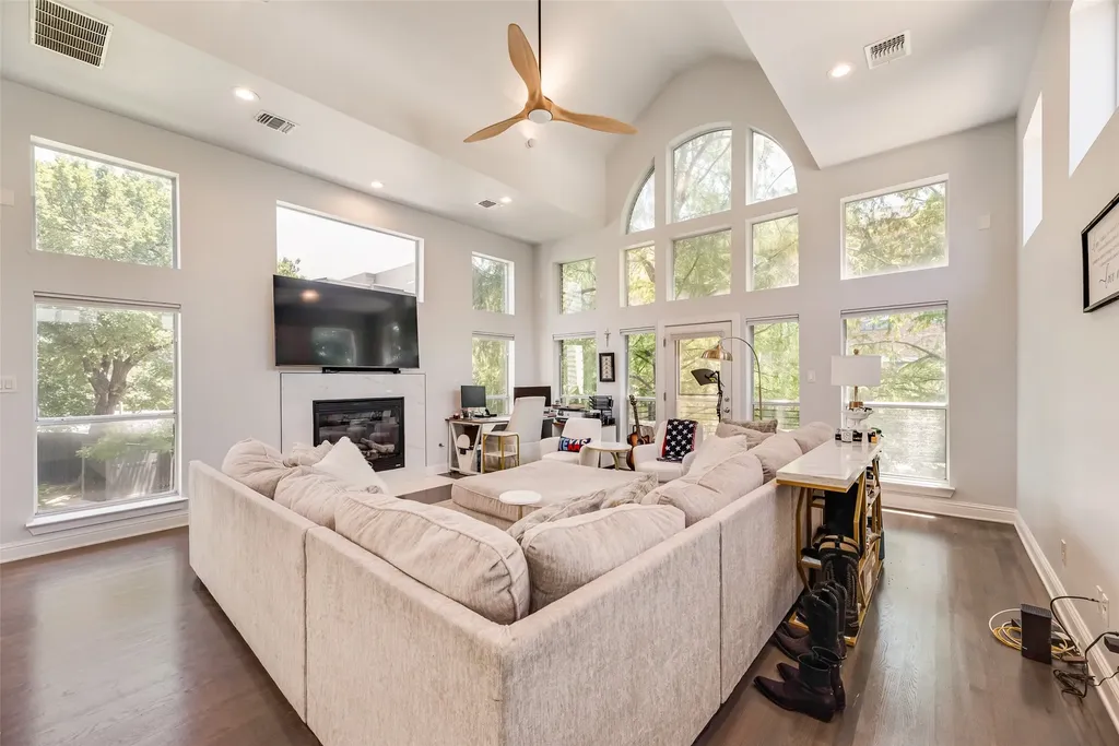 4926 Homer Street Dallas TX 75206