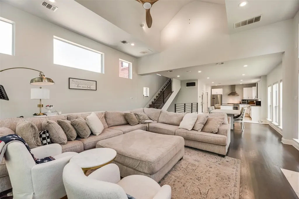 4926 Homer Street Dallas TX 75206