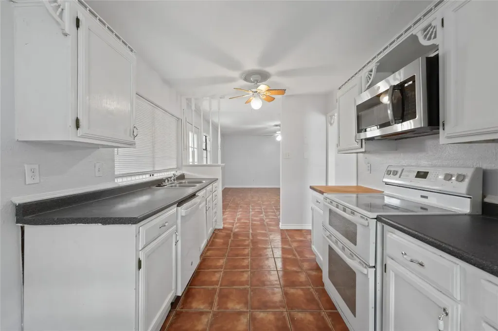 9214 Vagas Drive Rowlett TX 75088