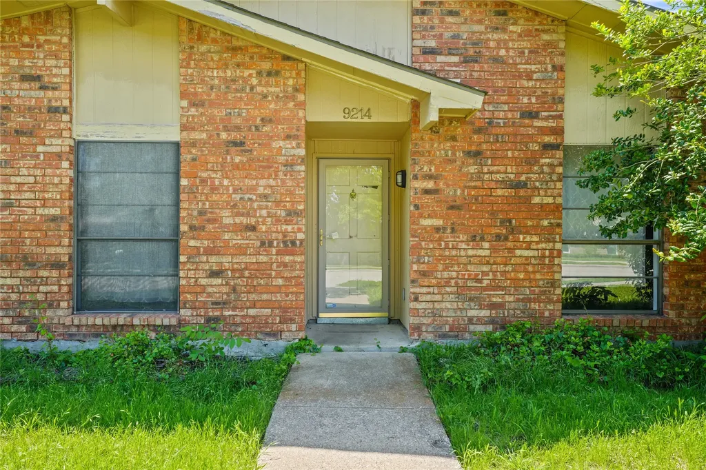 9214 Vagas Drive Rowlett TX 75088