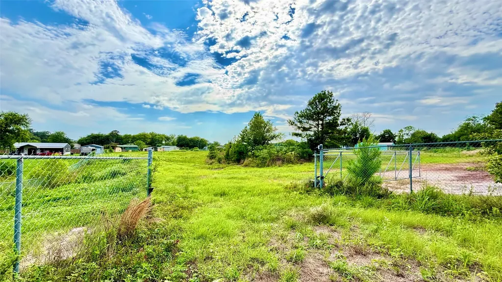 1007 County Road 1226 Quitman TX 75783