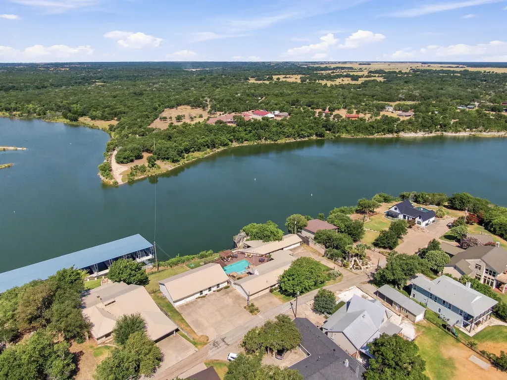 311 County Road 1710 Clifton TX 76634