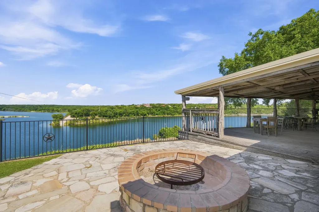 311 County Road 1710 Clifton TX 76634