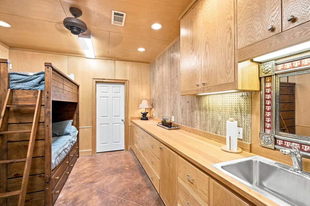 311 County Road 1710 Clifton TX 76634