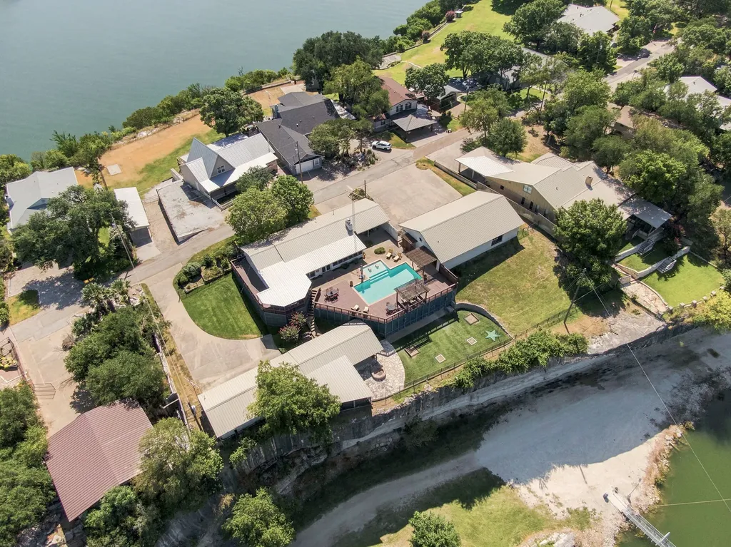 311 County Road 1710 Clifton TX 76634