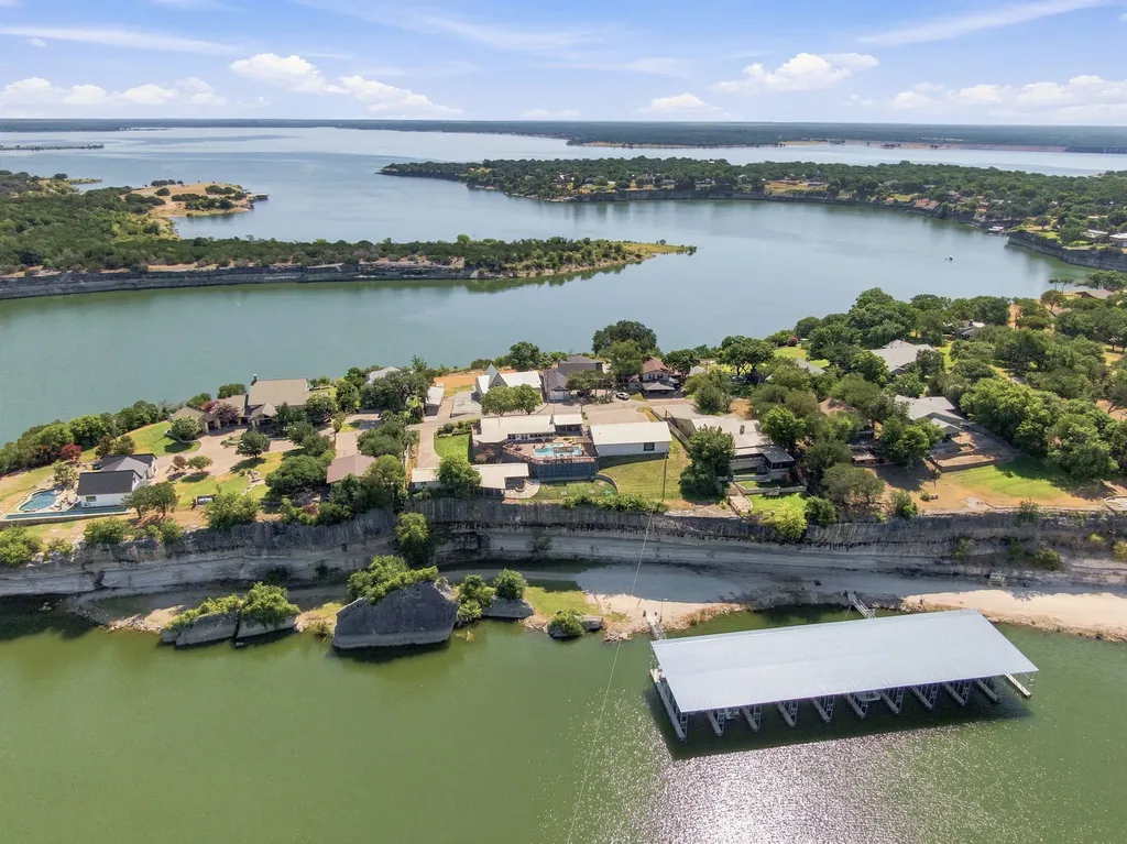 311 County Road 1710 Clifton TX 76634