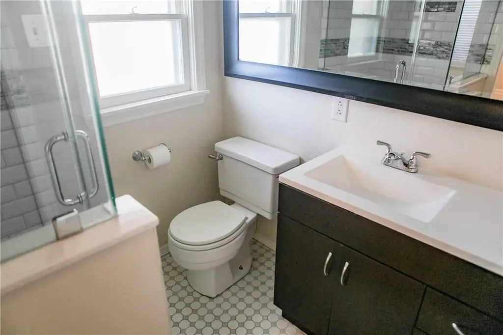 1325 Smilax Avenue Fort Worth TX 76111