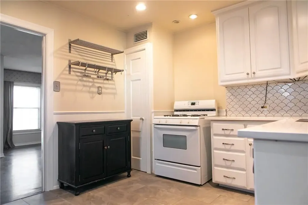 1325 Smilax Avenue Fort Worth TX 76111