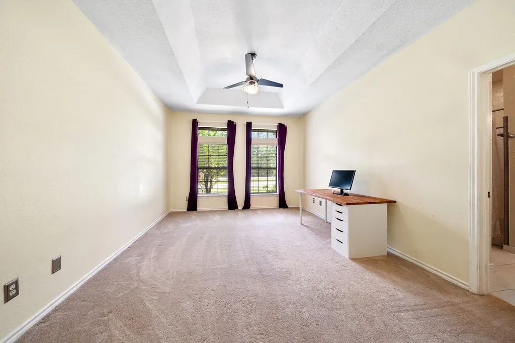 1023 County Road 3310 Greenville TX 75402