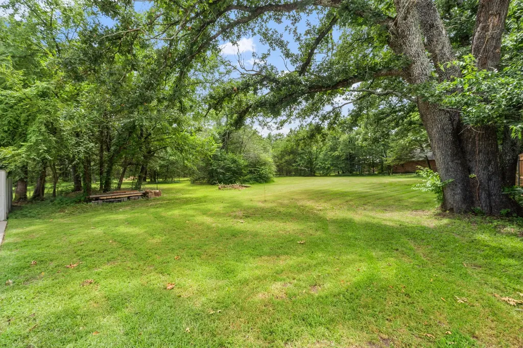 1023 County Road 3310 Greenville TX 75402