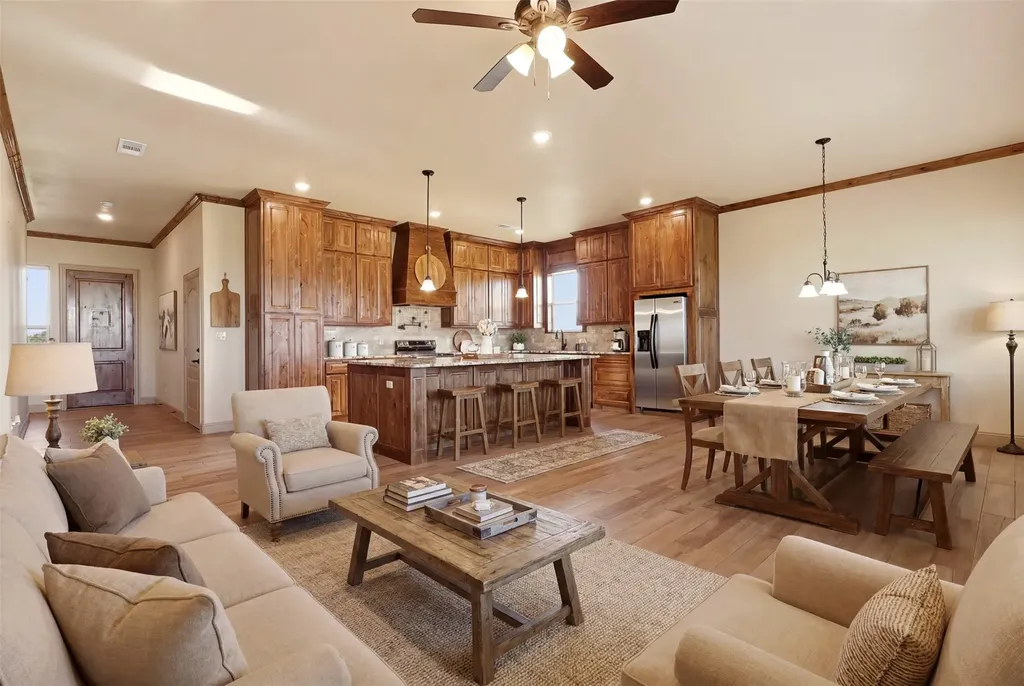 265 Delatorre Street Trenton TX 75490