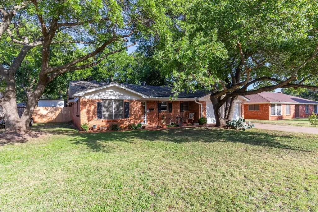 2310 Crescent Drive Abilene TX 79605