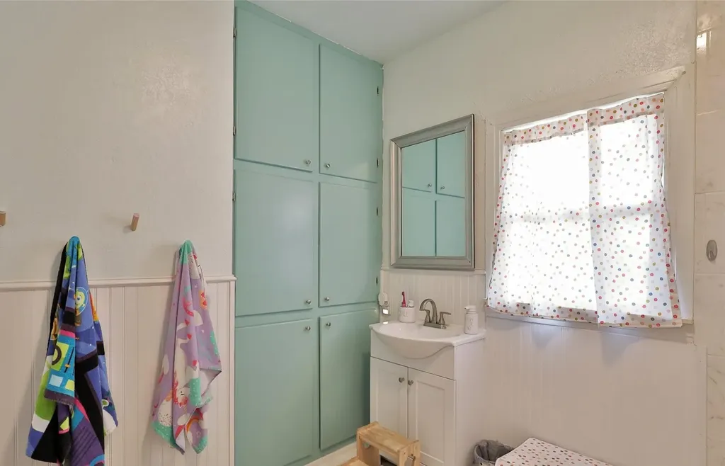 510 W Plummer Street Eastland TX 76448