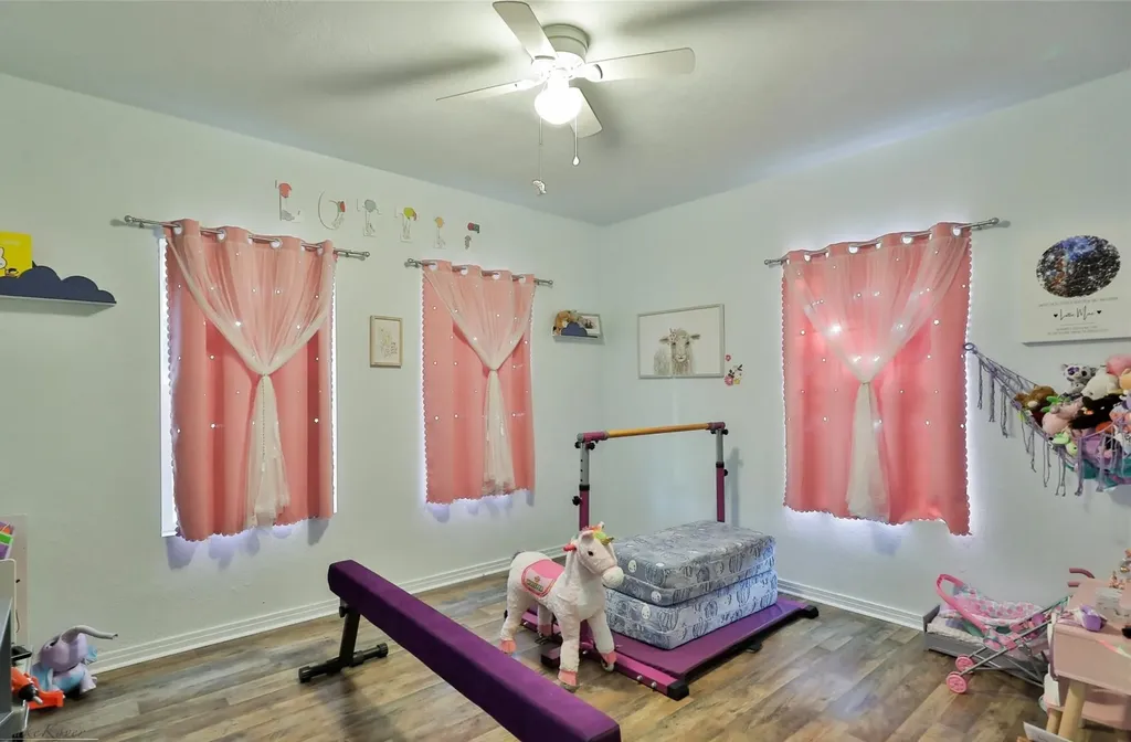 510 W Plummer Street Eastland TX 76448
