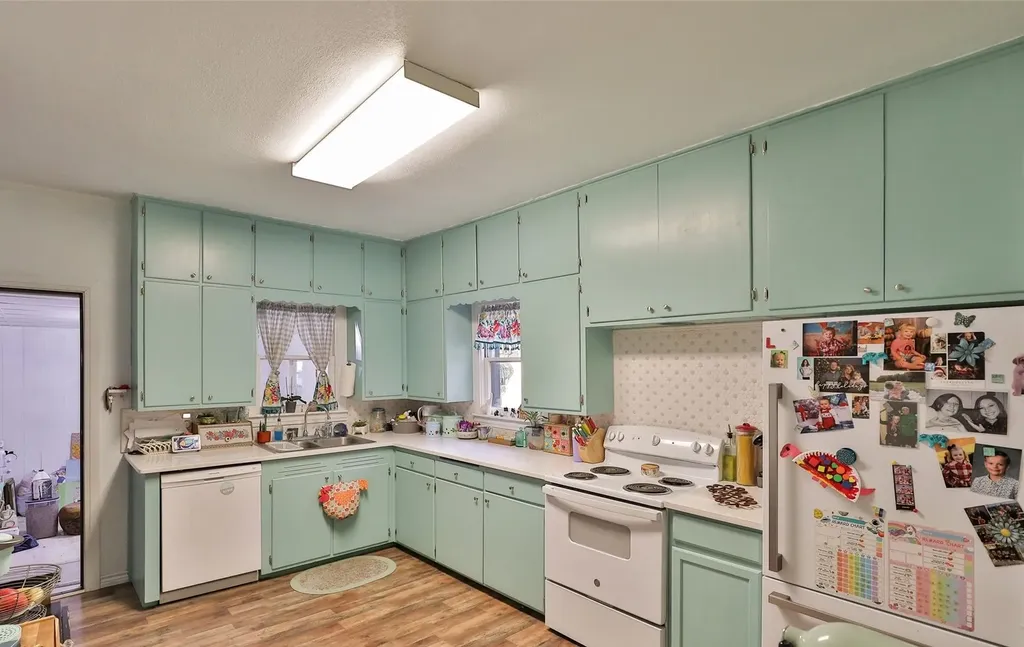 510 W Plummer Street Eastland TX 76448