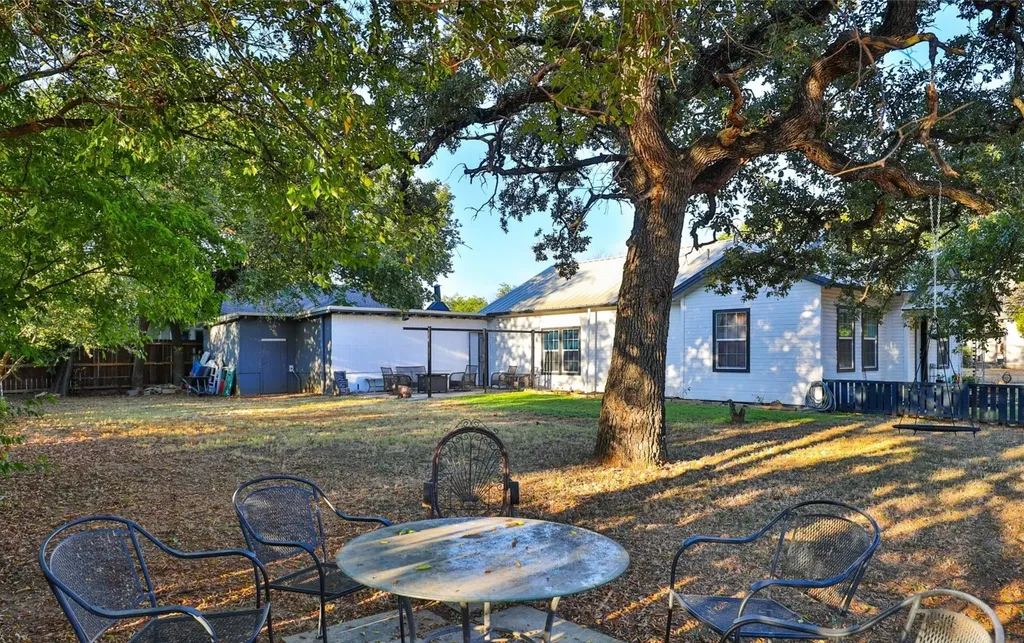 510 W Plummer Street Eastland TX 76448