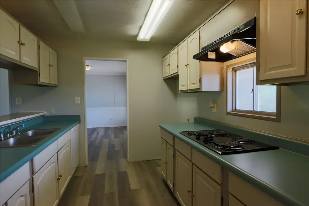 4018 Marana Drive Granbury TX 76048