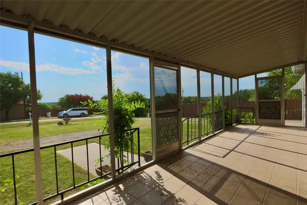 4018 Marana Drive Granbury TX 76048