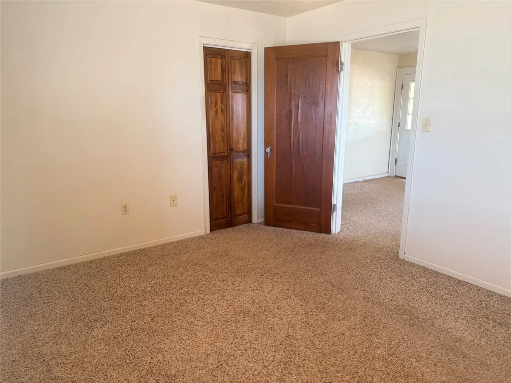 901 S Washington Avenue Aspermont TX 79502