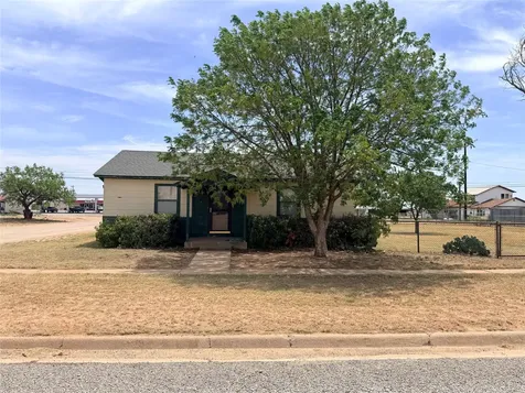 901 S Washington Avenue Aspermont TX 79502