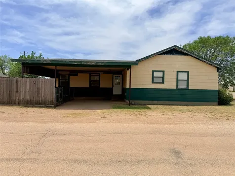 901 S Washington Avenue Aspermont TX 79502