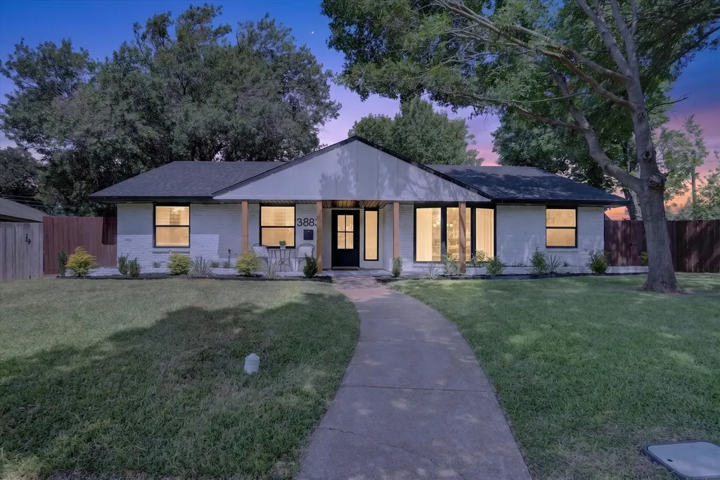 3883 Antigua Circle Dallas TX 75244