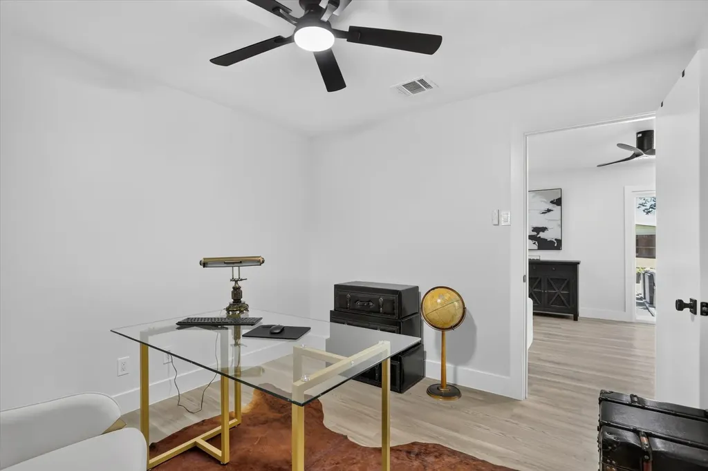 3883 Antigua Circle Dallas TX 75244