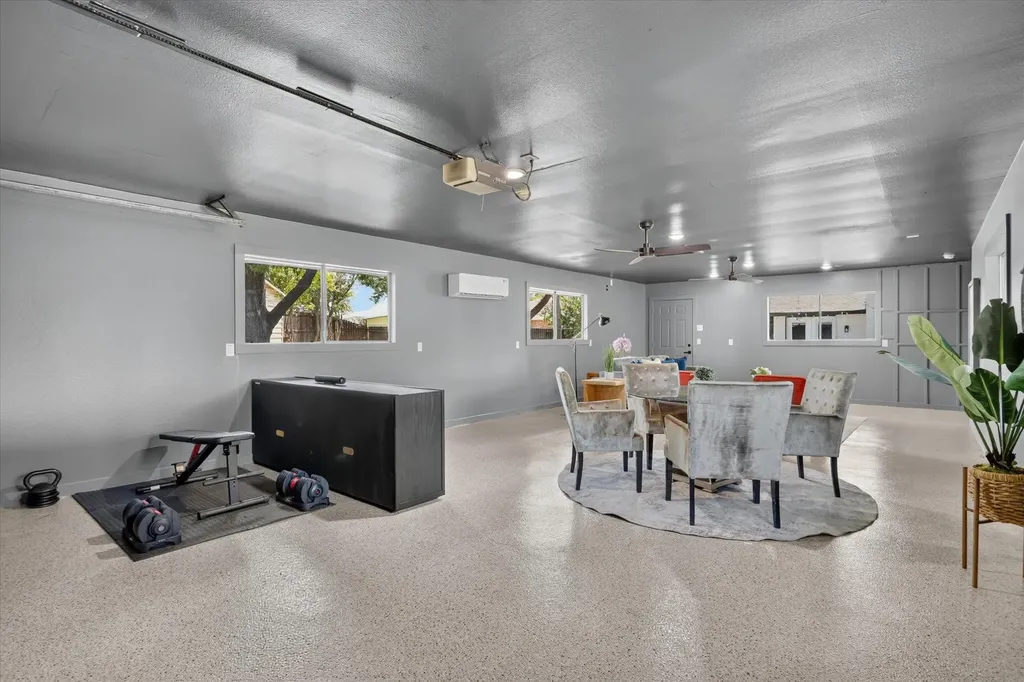 3883 Antigua Circle Dallas TX 75244