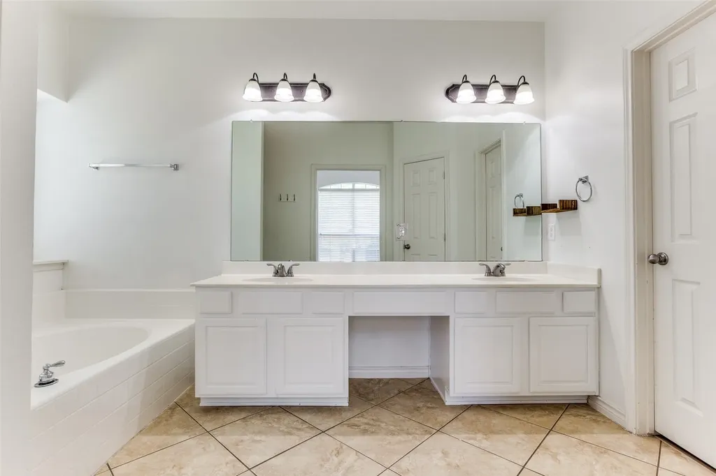 610 Crockett Drive Lavon TX 75166